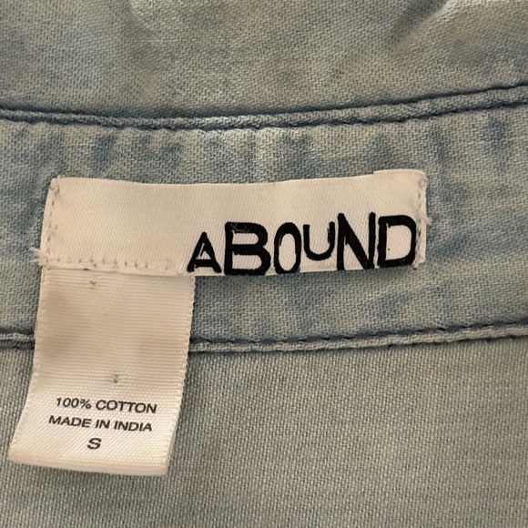 Abound Light Blue Boyfriend Button Down Cotton Shirt - Picture 3 of 5